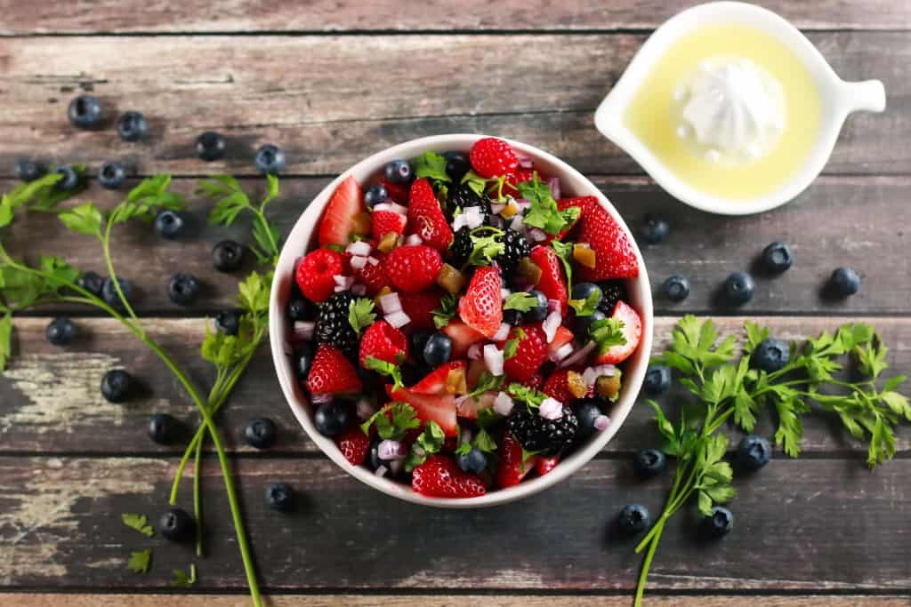 Fresh Summer Berry Salsa - This salad is so delicious yet healthy! It’s the perfect summer salad and looks so instagram-able! Have it ready in under 10 mins!! | ScrambledChefs.com