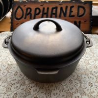 Griswold Iron Mountain #8 Dutch Oven