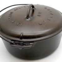 Griswold Tite-Top Dutch Oven #9 - Large Block Logo with 2552 lid
