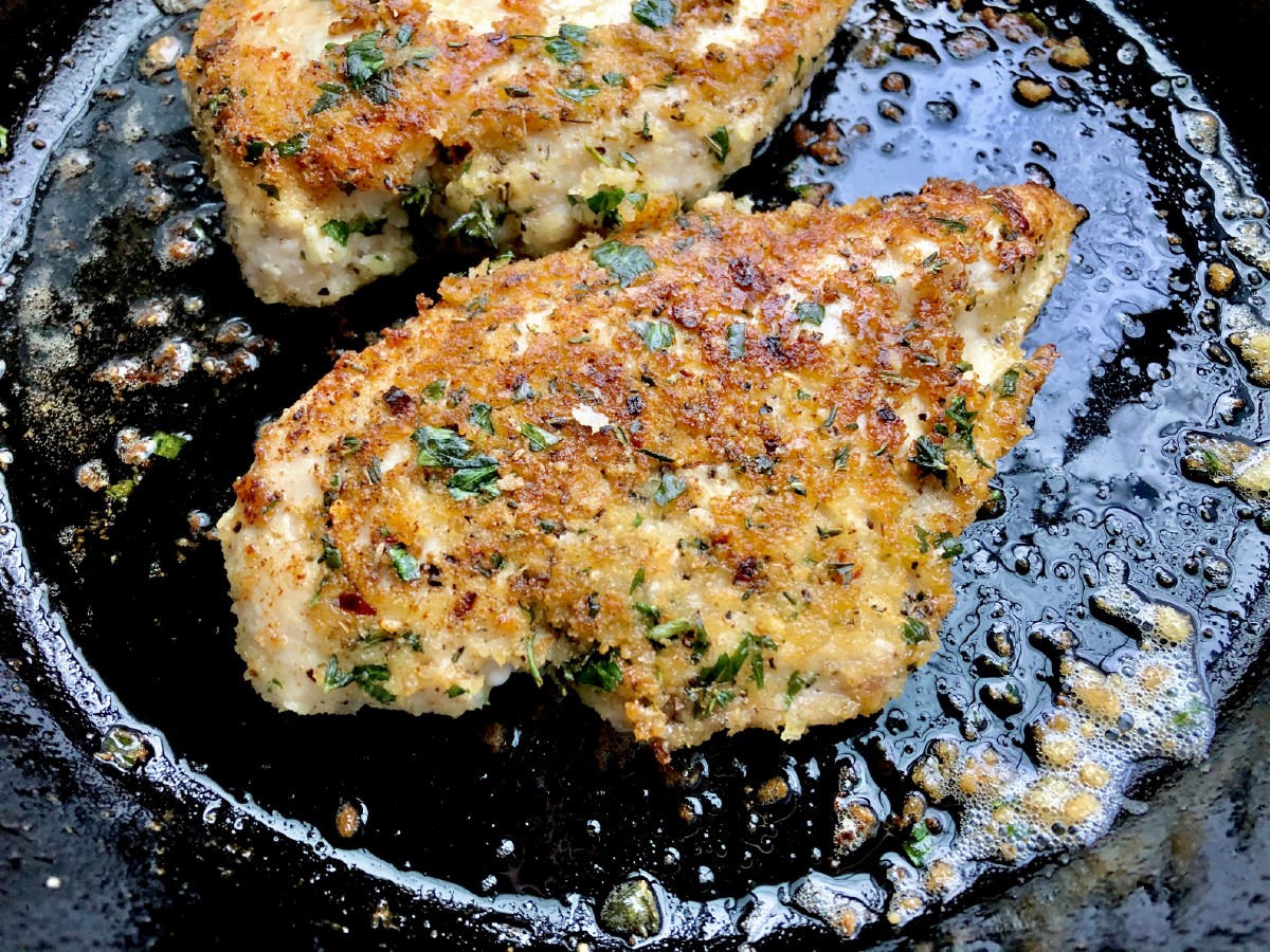 Cooked chicken in skillet