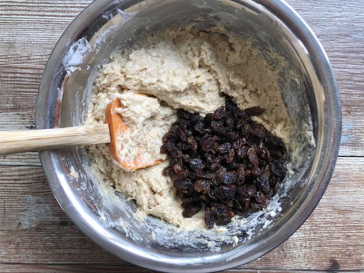 Adding raisins to bread dough