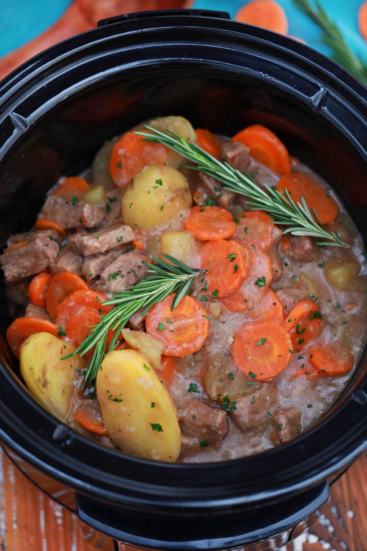 Cooked stew in slow cooker