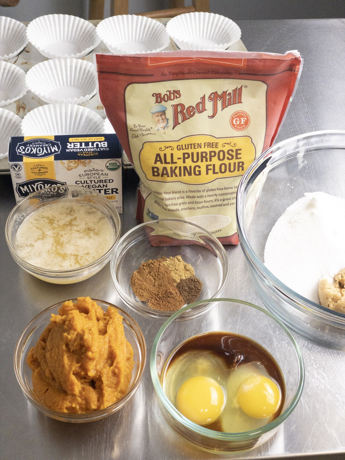 Ingredients for pumpkin muffins