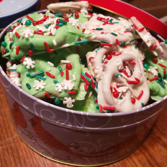 Gourmet Ghirardelli Chocolate Dipped Christmas Pretzels 1 | Etsy