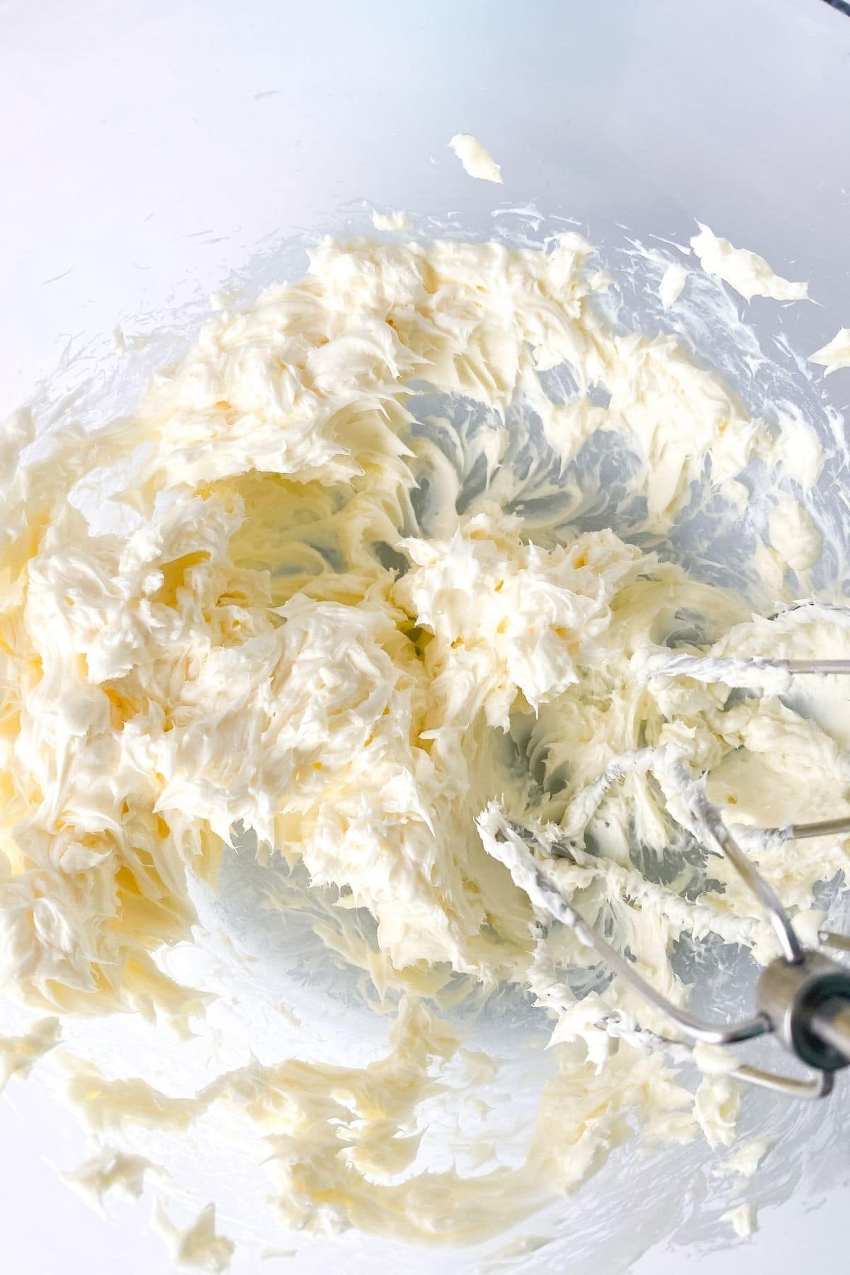 Creamed icing mixture