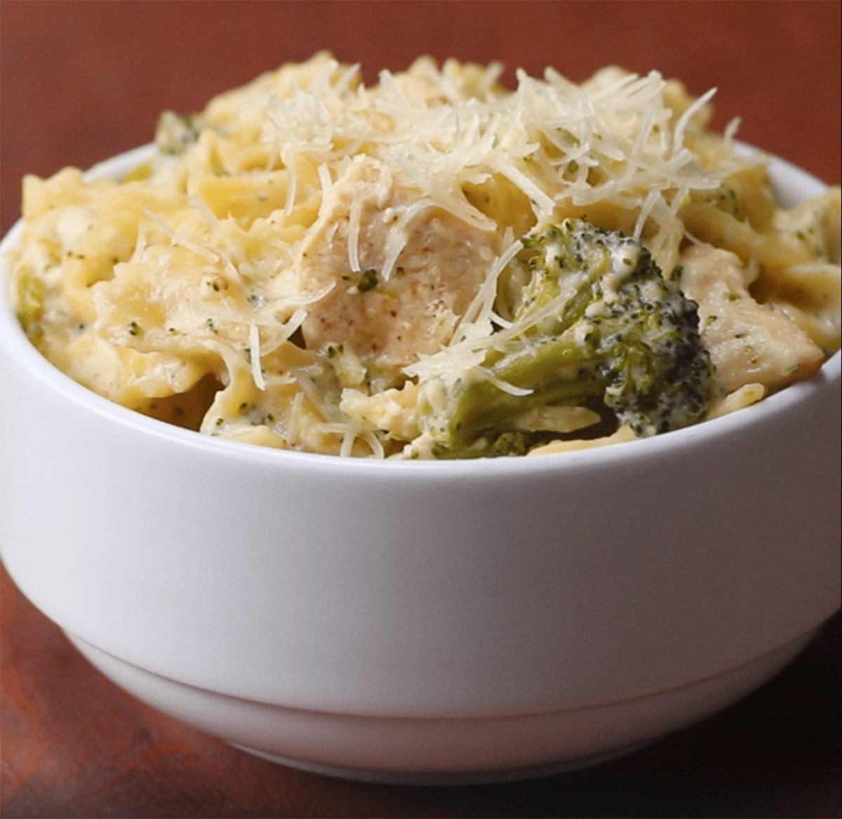One-Pot Creamy Chicken and Broccoli Pasta