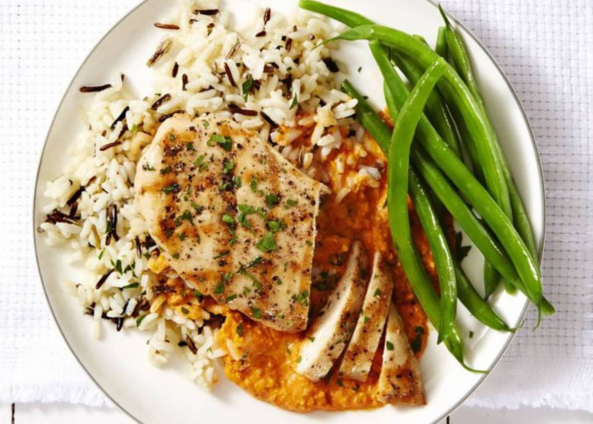 Grilled Romesco Chicken with green beans