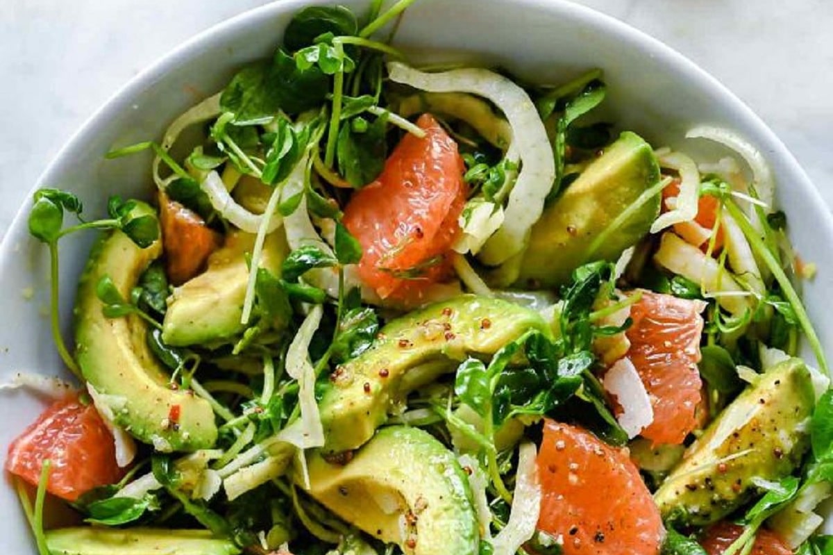 Salad With Avocado, Grapefruit and Fennel