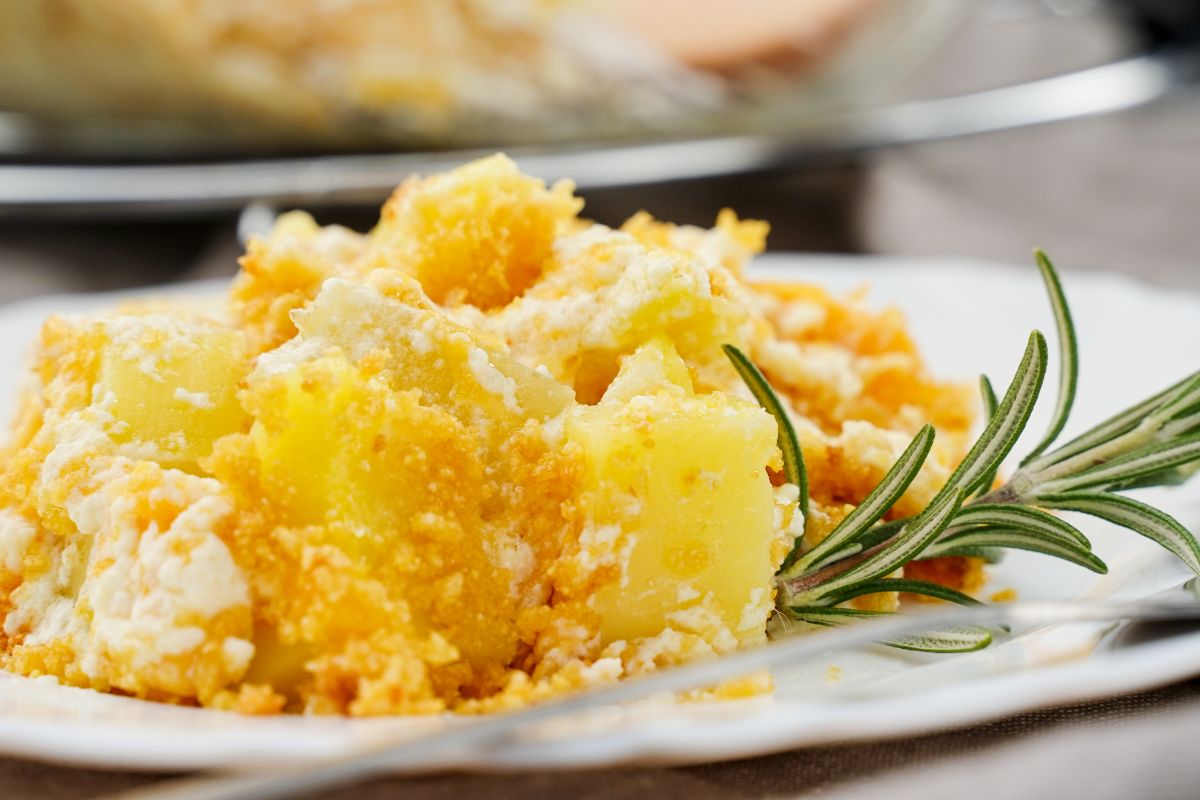 close up image of plate of funeral potatoes