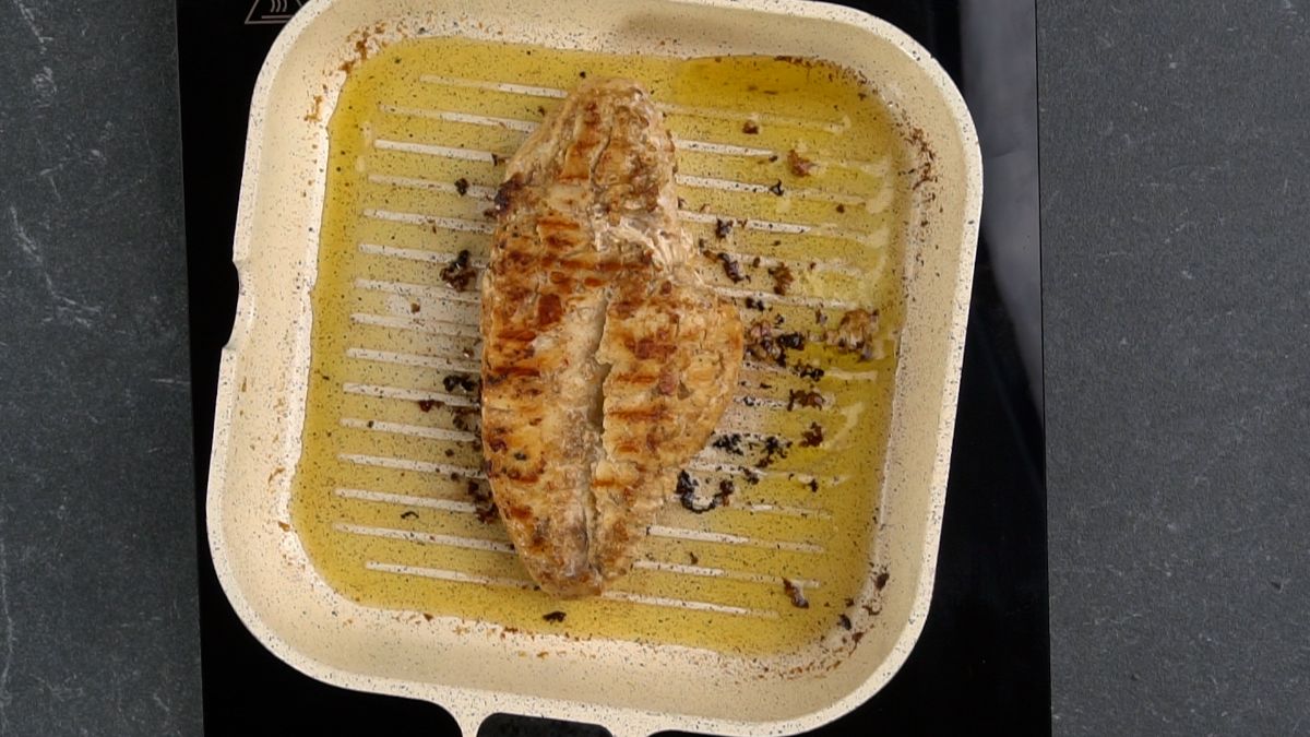 chicken in grill pan
