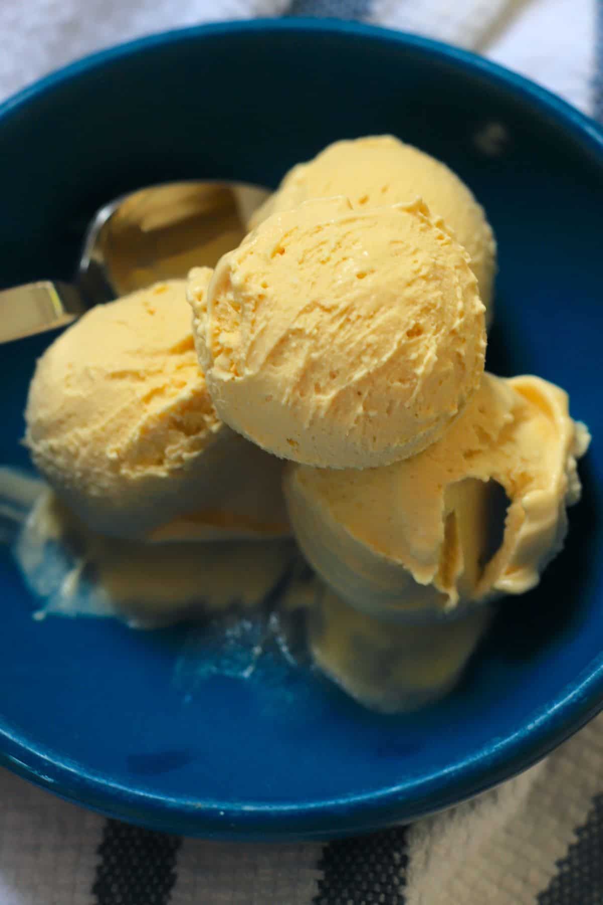 Ninja Cream Butterscotch Ice Cream in a blue bowl.